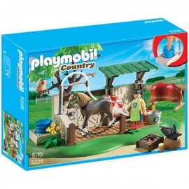Playmobil Centru de ingrijire pentru cai