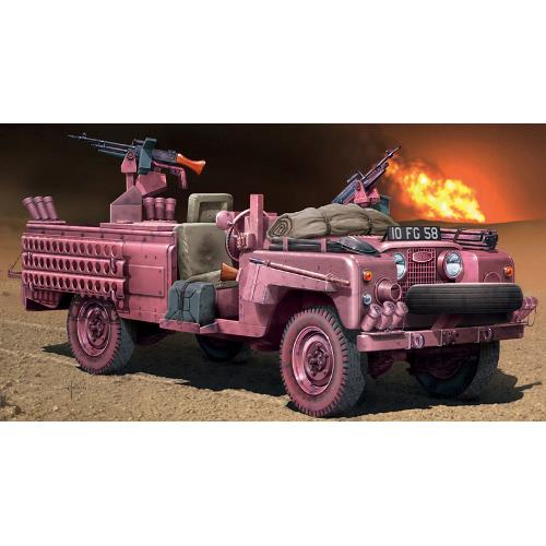 Italeri Masina sas recon vehicle pink panther