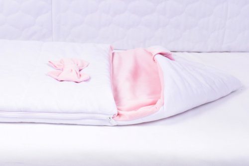 Paturica Fermecata Saculet de dormit gros velvet alb si roz 80x45 cm tog 2,5